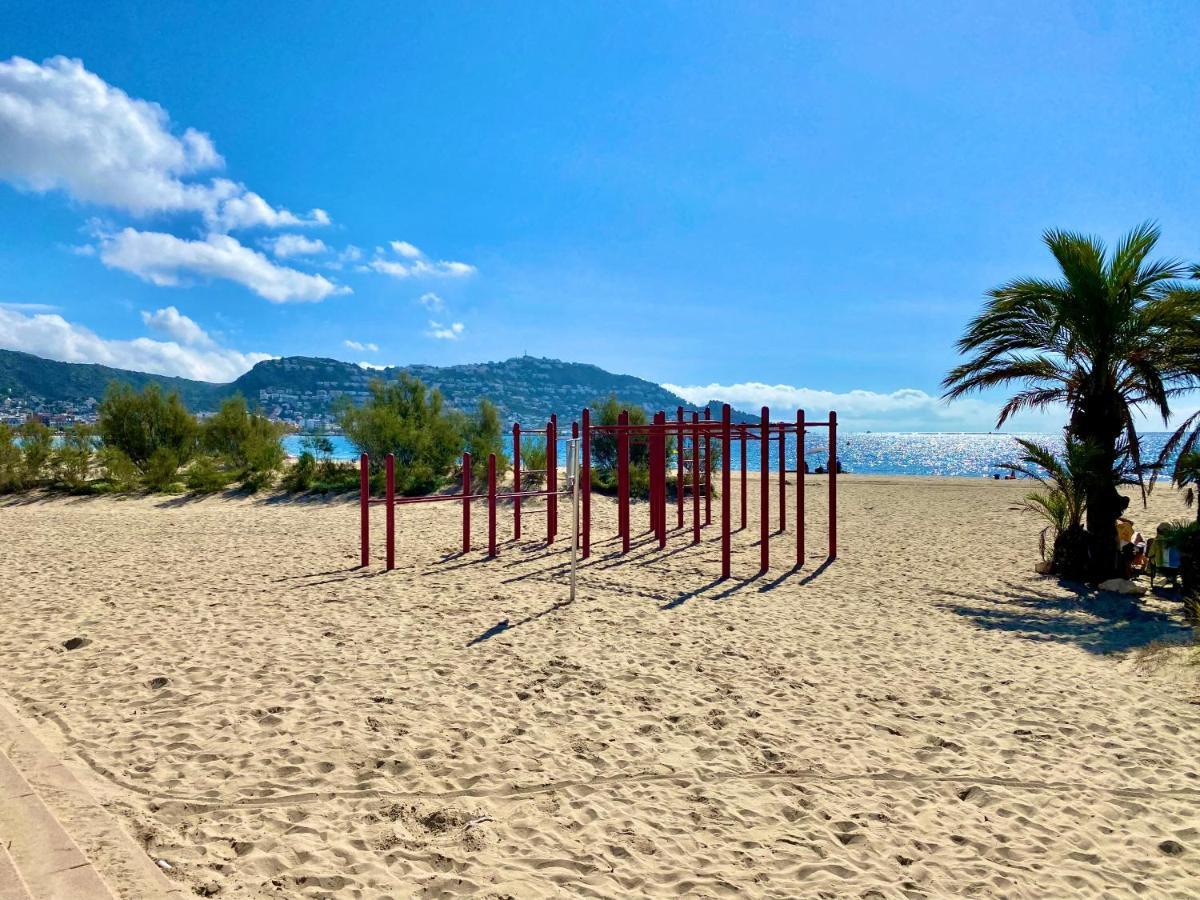 Marina Park Rosesアパートメント エクステリア 写真